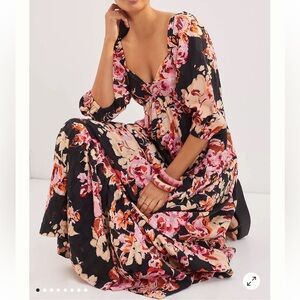 Chic Floral Maxi Dress - Black and Pink